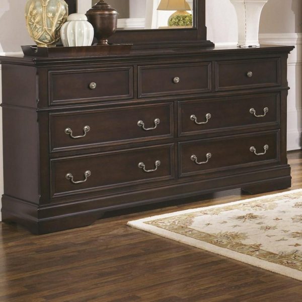 7 Drawer Dresser With Frame Molding  |  Dressers Bedroom Dressers