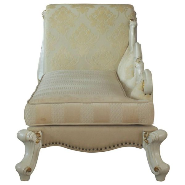 Chaise W/ Pillows  |  Chaises Chaises Chaises