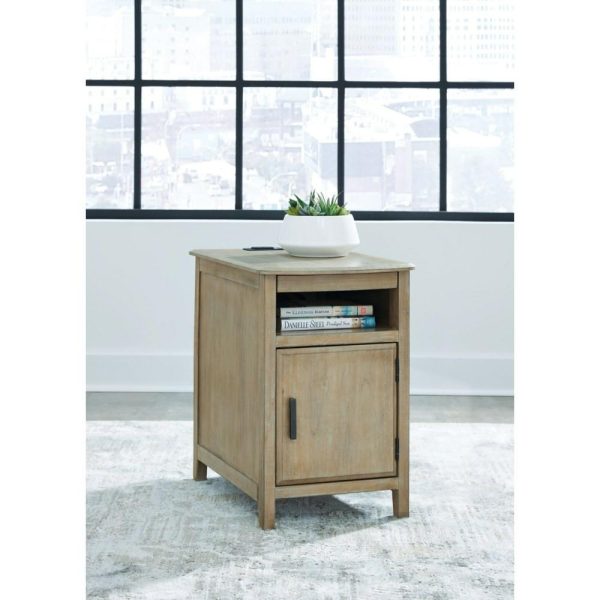 Light Brown Chairside End Table With Pull-Out Tray  |  End & Side Tables End & Side Tables End & Side Tables