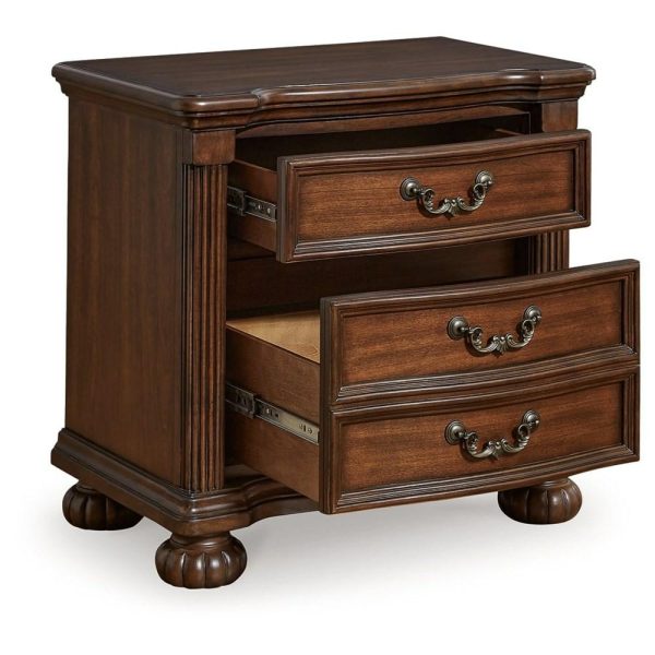 Traditional 3-Drawer Nightstand With Hidden Pull-Out Tray  |  Nightstands Bedroom Nightstands