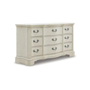 Traditional 9-Drawer Dresser With Finished Interior  |  Dressers Bedroom Dressers