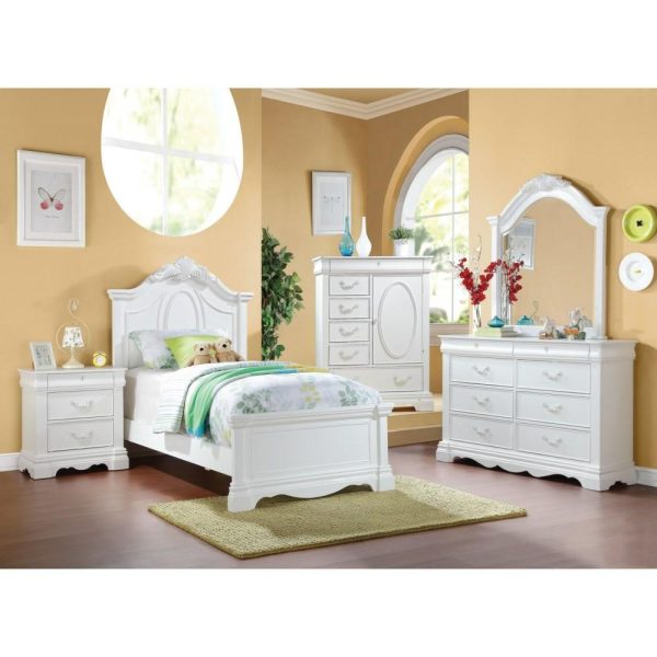 Traditional Dresser And Mirror Set With Felt-Lined Drawer  |  Mirrored Dressers Bedroom Mirrored Dressers