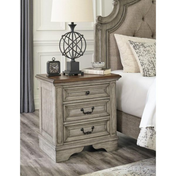 Traditional Nightstand With Outlets And Usb Charging  |  Nightstands Bedroom Nightstands