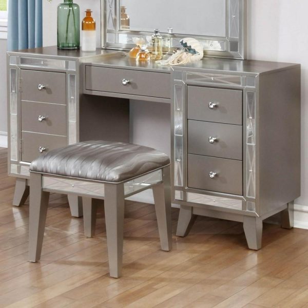 Vanity Desk & Stool  |  Makeup Vanities Bedroom Makeup Vanities