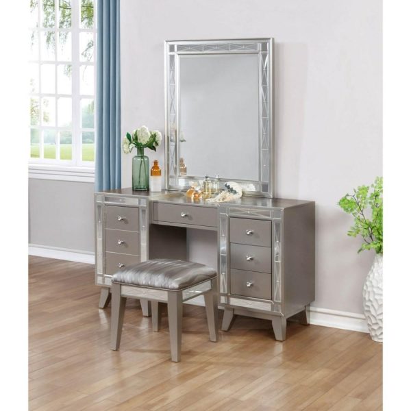 Vanity Desk & Stool  |  Makeup Vanities Bedroom Makeup Vanities